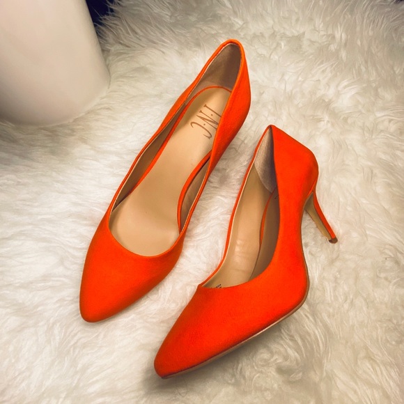NWOT✨ International Concepts Orange Suede Pumps - Picture 1 of 6